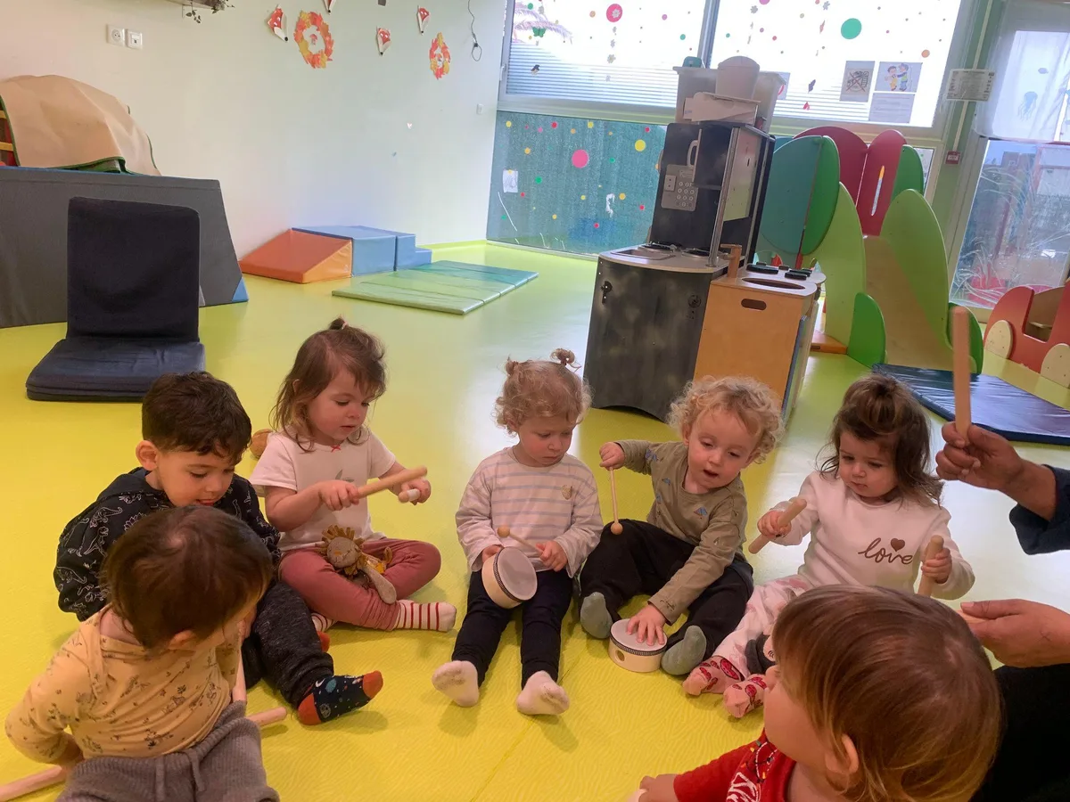 Moment de découverte musicale avec les tout-petits
